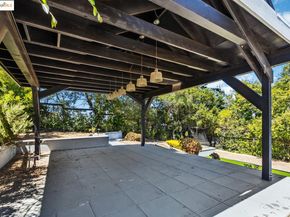 2912 Hillside DR, Burlingame CA 94010