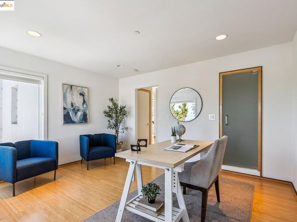 2912 Hillside DR, Burlingame CA 94010