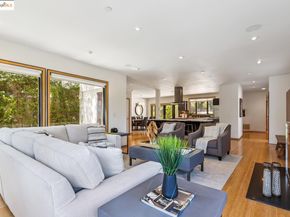 2912 Hillside DR, Burlingame CA 94010