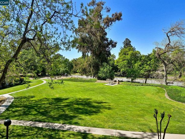 1605 Countrywood Ct, Walnut Creek CA 94598