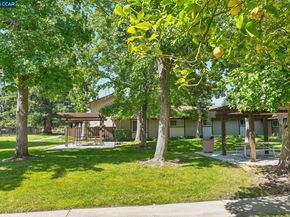 1605 Countrywood Ct, Walnut Creek CA 94598
