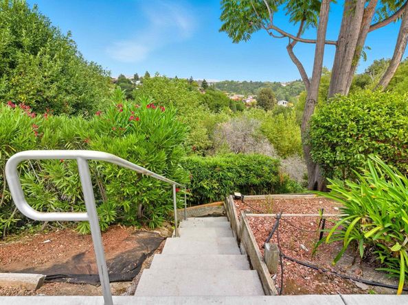 5605 Greenridge Rd, Castro Valley CA 94552