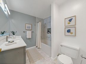3501 35Th Ave 2, Oakland CA 94619