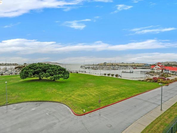 1205 Melville Sq 206, Richmond CA 94804