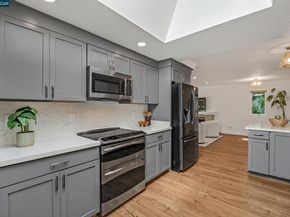 14 Saint Louis Ln, Pleasant Hill CA 94523