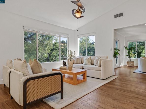 14 Saint Louis Ln, Pleasant Hill CA 94523