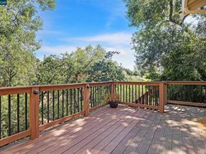 14 Saint Louis Ln, Pleasant Hill CA 94523