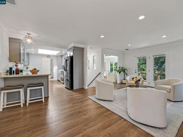 14 Saint Louis Ln, Pleasant Hill CA 94523