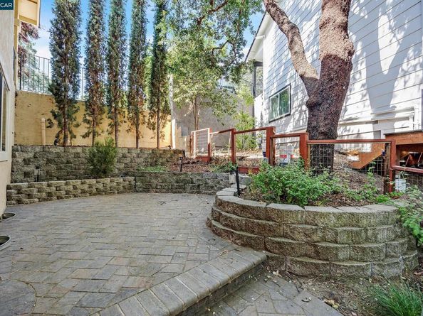 14 Saint Louis Ln, Pleasant Hill CA 94523