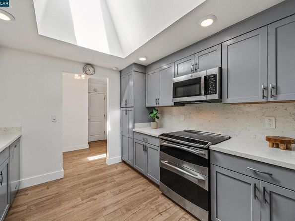 14 Saint Louis Ln, Pleasant Hill CA 94523