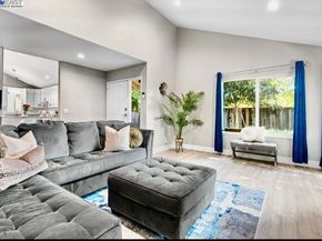 5399 Garrison Cir, San Jose CA 95123