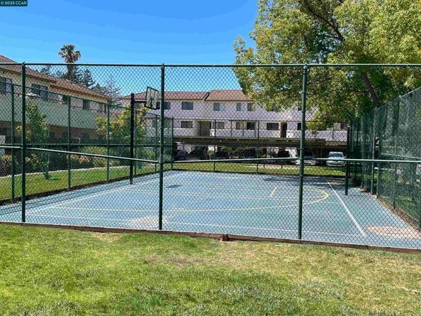 5050 Valley Crest Dr. 66, Concord CA 94521