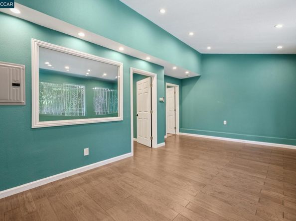3616 Wisconsin St, Oakland CA 94619