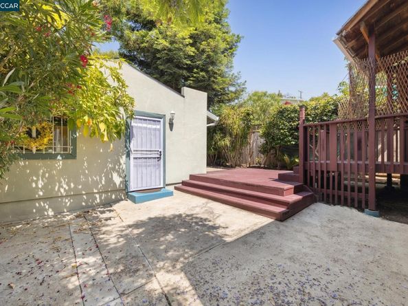 3616 Wisconsin St, Oakland CA 94619