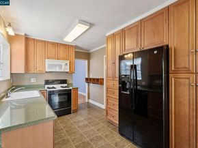 3616 Wisconsin St, Oakland CA 94619