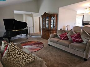 2180 Shea Dr, Pinole CA 94564
