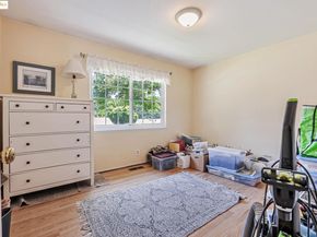 2048-2050 Donald Dr, Moraga CA 94556