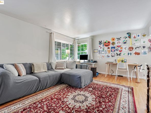 2048-2050 Donald Dr, Moraga CA 94556
