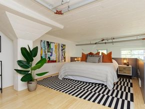 Undisclosed Address #41104549, Oakland CA 94607