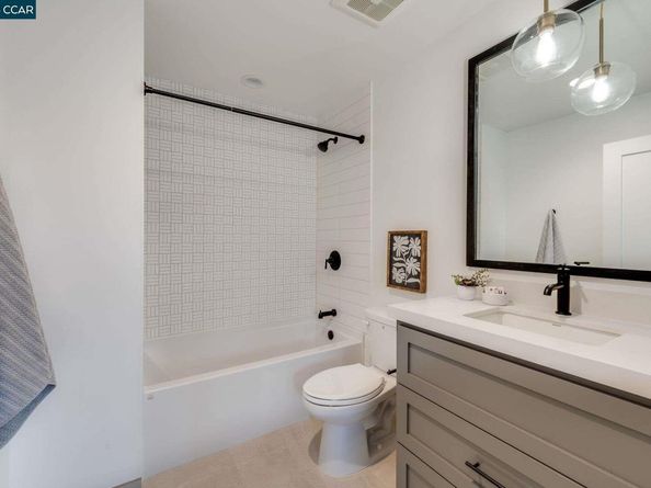 922 Brown Avenue, Lafayette CA 94549