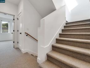 922 Brown Avenue, Lafayette CA 94549
