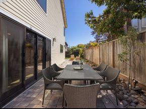 21 Ross Rd, Alameda CA 94502
