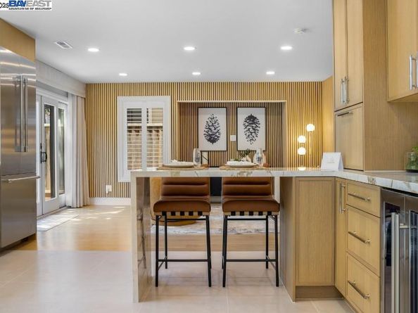 21 Ross Rd, Alameda CA 94502
