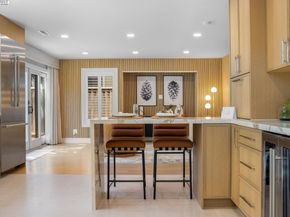 21 Ross Rd, Alameda CA 94502