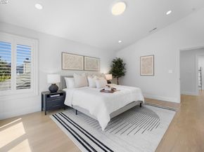 21 Ross Rd, Alameda CA 94502