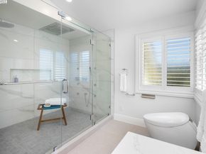 21 Ross Rd, Alameda CA 94502