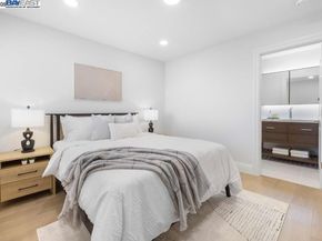 21 Ross Rd, Alameda CA 94502