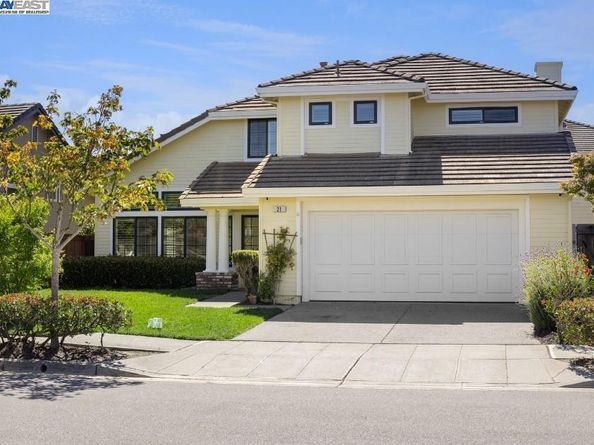 21 Ross Rd, Alameda CA 94502