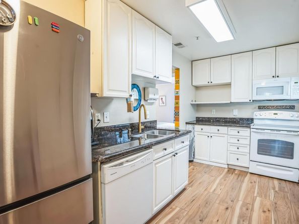 22537 Center St, Castro Valley CA 94541
