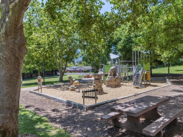 573 Junipero St, Pleasanton CA 94566