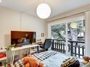 2 Panoramic Way 201, Berkeley CA 94704