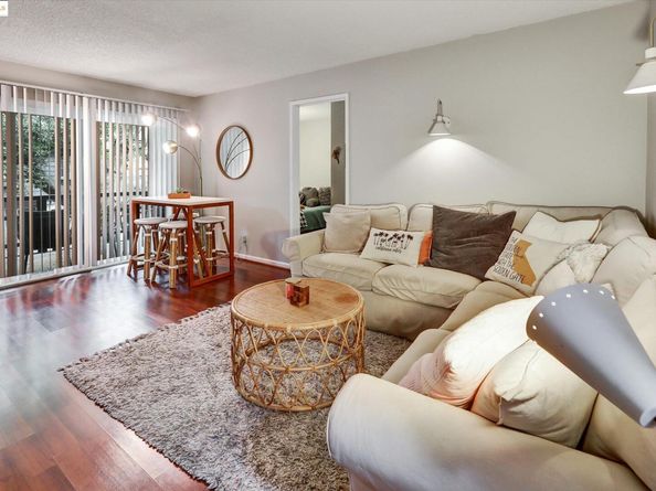 2 Panoramic Way 201, Berkeley CA 94704