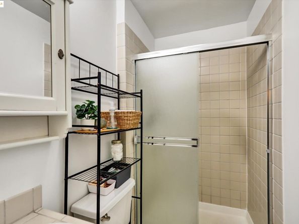 2 Panoramic Way 201, Berkeley CA 94704