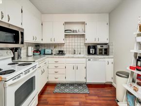2 Panoramic Way 201, Berkeley CA 94704