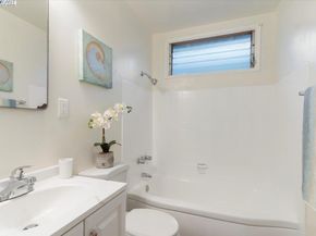 565 Lagunitas Ln, Hayward CA 94544