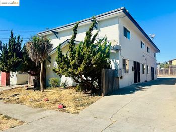 2657 79th AVE
