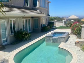1021 Pebble Beach Dr, Clayton CA 94517