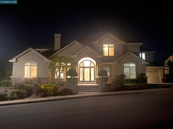 1021 Pebble Beach Dr, Clayton CA 94517
