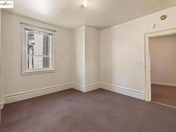 2440 12Th Ave, Oakland CA 94606