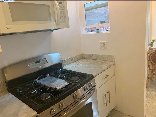 1832 Peralta, Oakland CA 94607