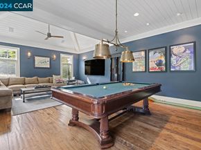 8 Julianna Court, Moraga CA 94556