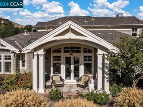 8 Julianna Court, Moraga CA 94556
