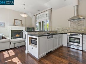 8 Julianna Court, Moraga CA 94556