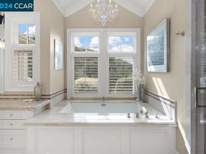8 Julianna Court, Moraga CA 94556