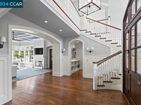8 Julianna Court, Moraga CA 94556