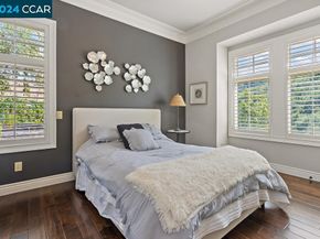 8 Julianna Court, Moraga CA 94556